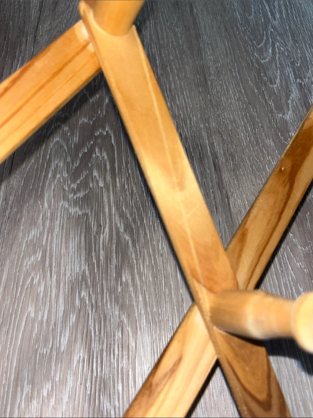 Unbranded expandable wooden